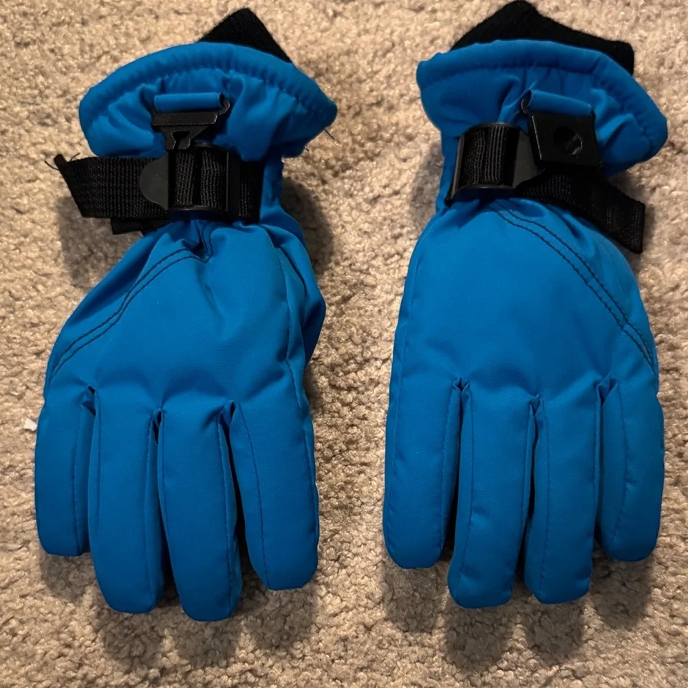 Blue Winter Gloves with Adjustable Straps